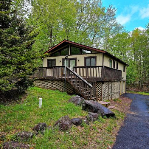 Photo of 7032 Vista Drive, Tobyhanna PA