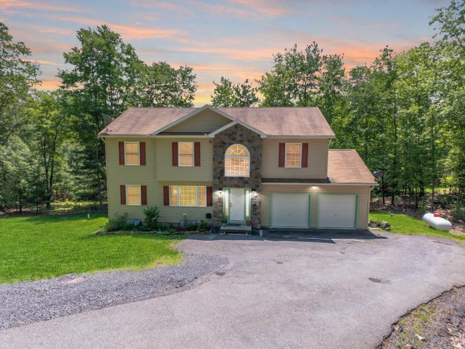 Photo of 59 Coach Road, Stroudsburg PA