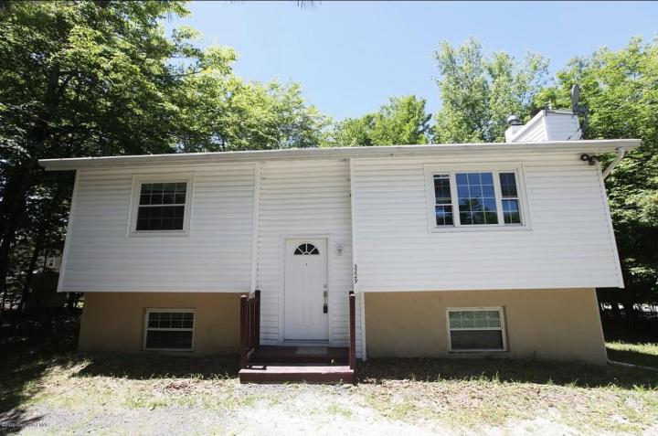 Photo of 3076 Briarwood Drive, Coolbaugh Townsh PA