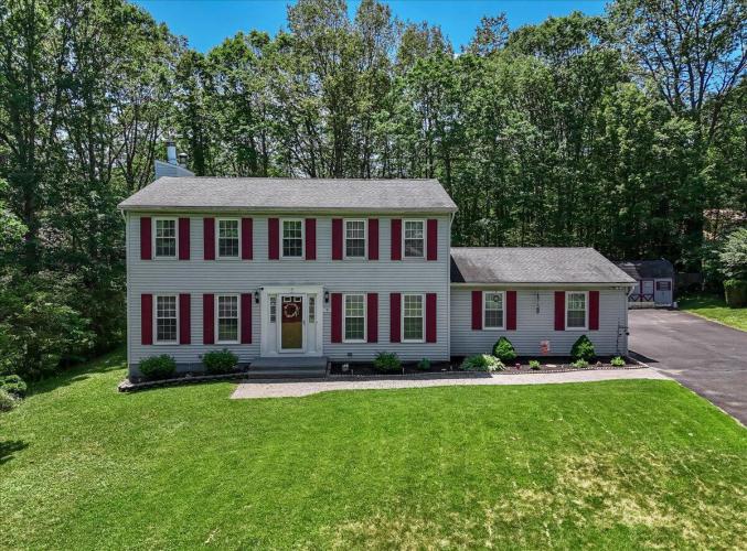 Photo of 9 Cobblewood Drive, Mount Pocono PA