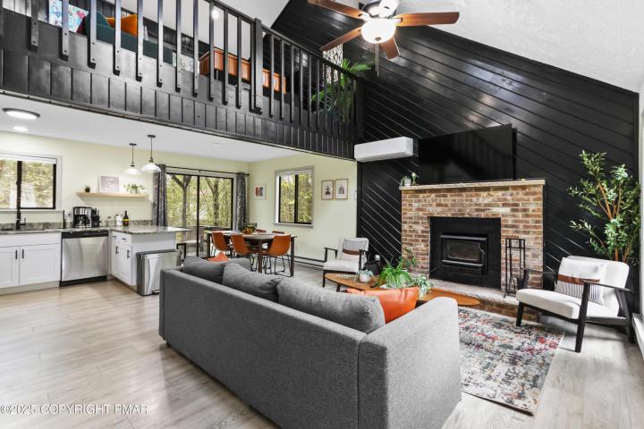 Photo of 3540 Peak Drive, Tobyhanna PA