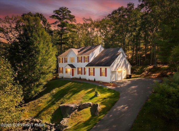 Photo of 6308 Woodbine Lane