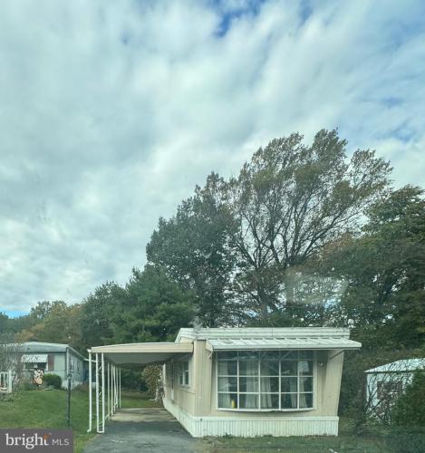 Photo of 12 E Zimmer Drive, Walnutport PA