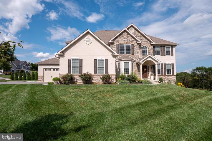 Photo of 2 Creek View Court, Easton PA