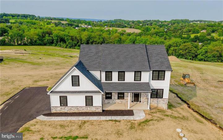 Photo of 936 Emerald Valley Lane, Bangor PA