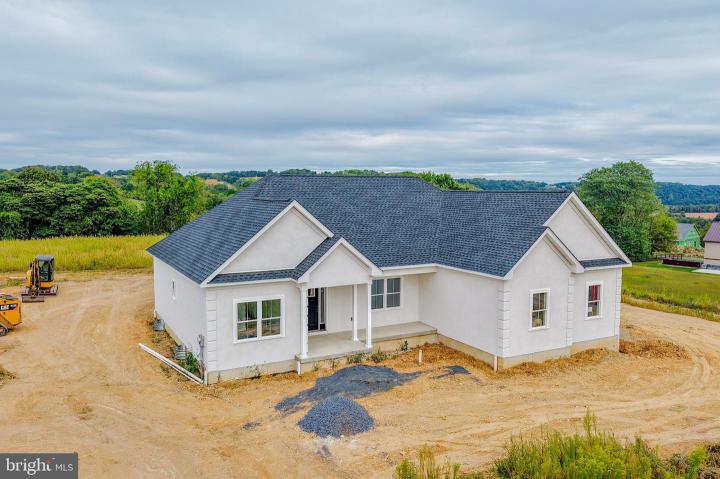 Photo of 448 Long Lane, Walnutport PA