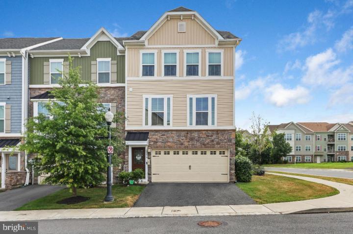 Photo of 2236 Raya Way, Easton PA