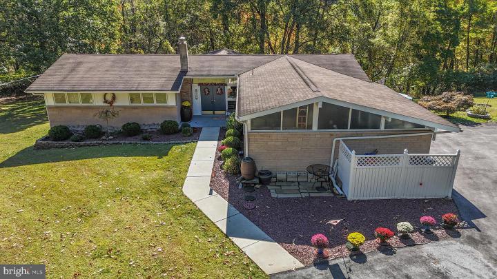 Photo of 2206 Polk Valley Road, Hellertown PA