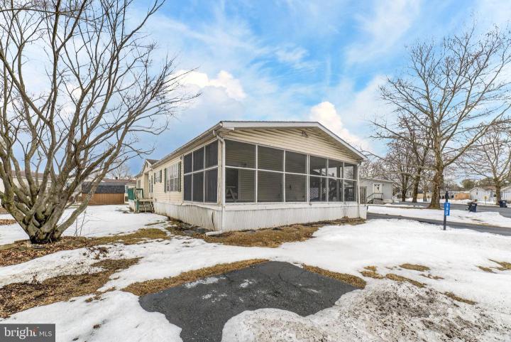 Photo of 182 Greenbriar Dr S