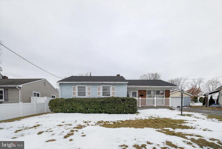 Photo of 1569 Fleming Street