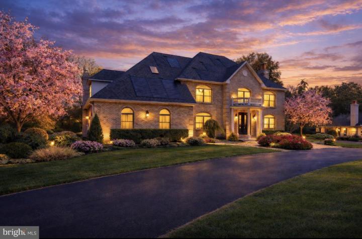 Photo of 3685 Manor Road