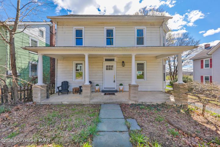 Photo of 589 S Delaware Drive