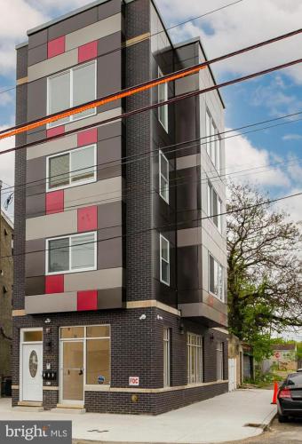 Photo of 2118 W Oxford Street, Philadelphia PA