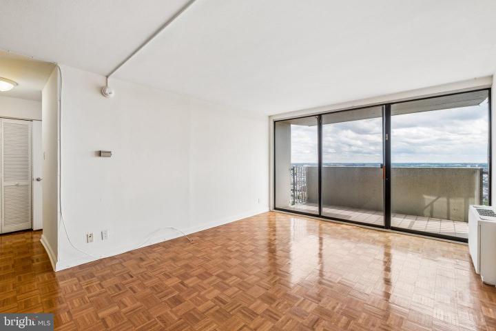 Photo of 224 W Rittenhouse Square 3009