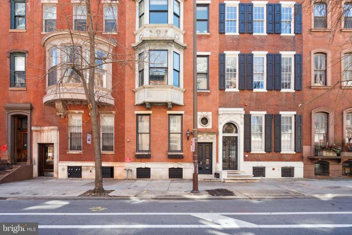 Photo of 1724 Spruce Street 3, Philadelphia PA