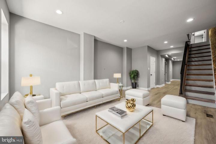 Photo of 1933 E Somerset Street