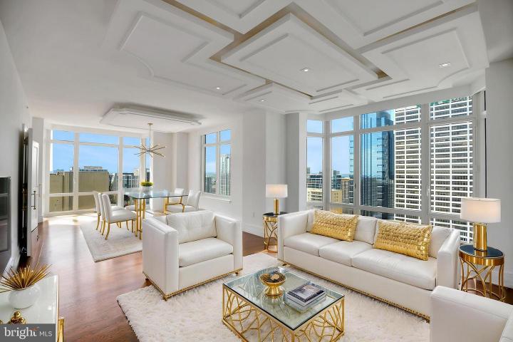 Photo of 130 S 18th Street 2801