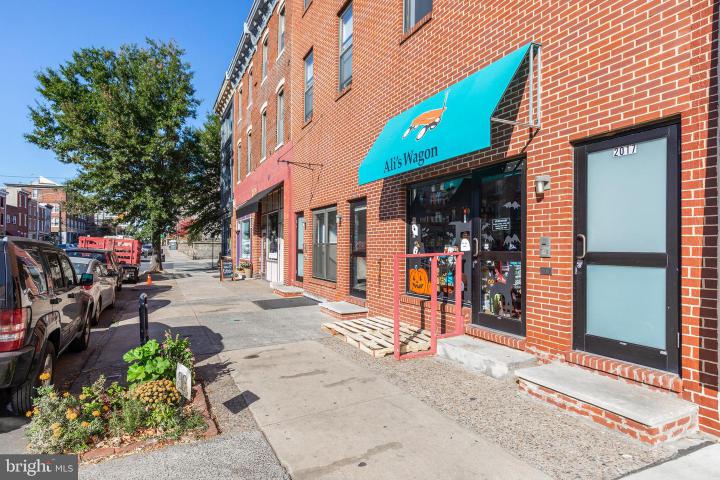 Photo of 2017 Fairmount Avenue, Philadelphia PA