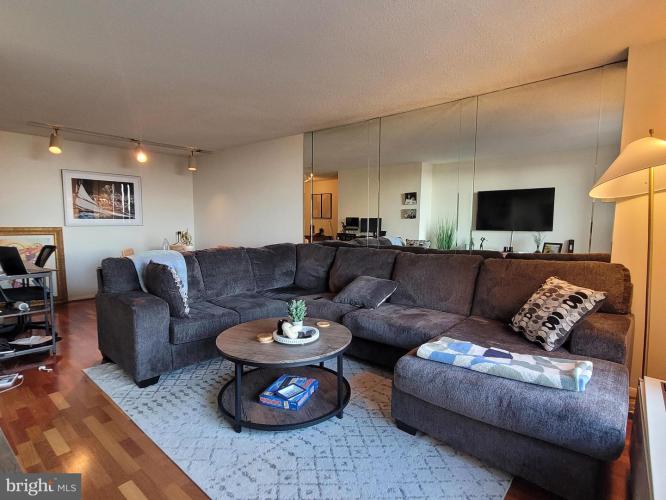 Photo of 1420 Locust Street 14p, Philadelphia PA