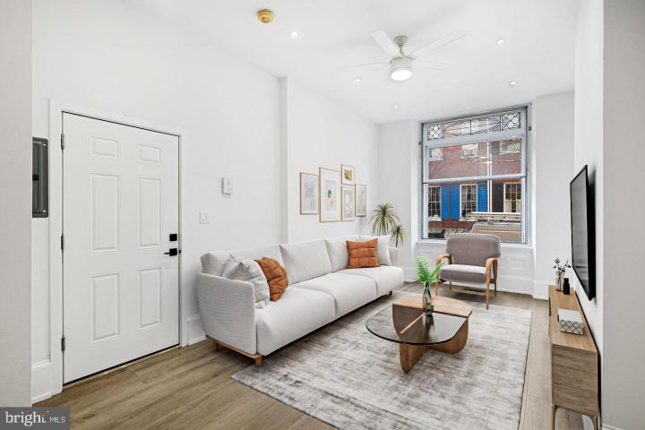 Photo of 1111 Spruce Street 100, Philadelphia PA