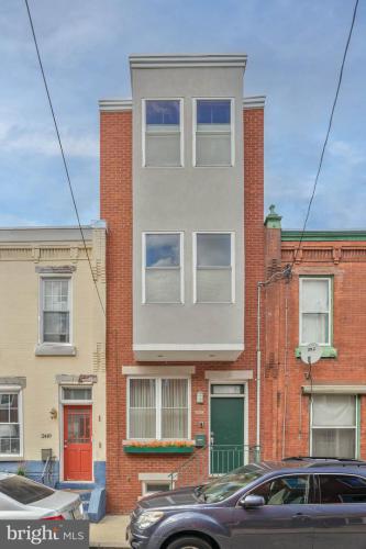 Photo of 2447 Montrose Street, Philadelphia PA