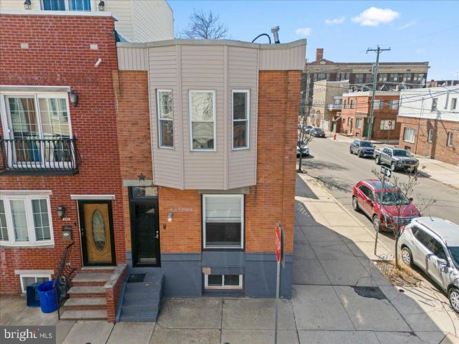 Photo of 152 Tree Street, Philadelphia PA