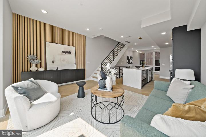 Photo of 1812 E Moyamensing Avenue B, Philadelphia PA