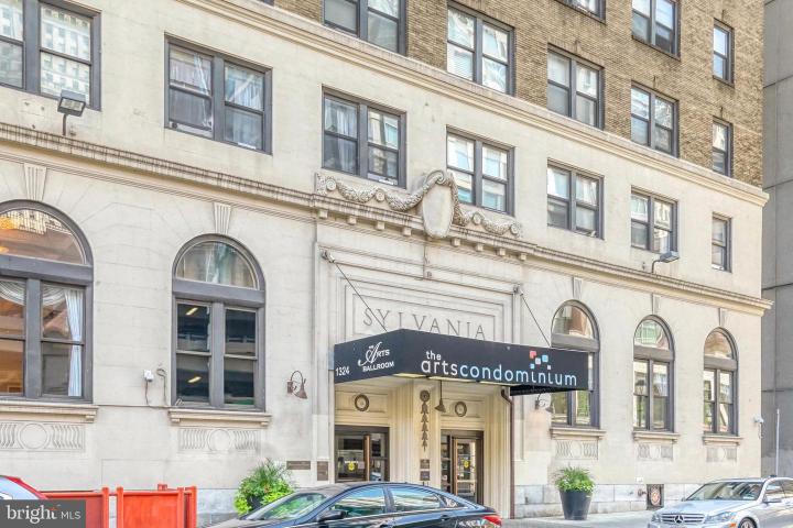 Photo of 1324 Locust Street 428, Philadelphia PA