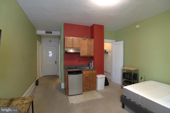 Photo of 1324 Locust Street 817, Philadelphia PA