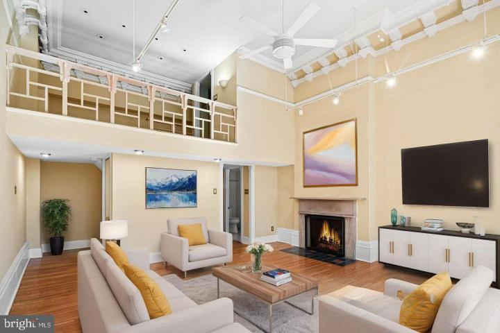 Photo of 1008 Spruce Street 10181m, Philadelphia PA