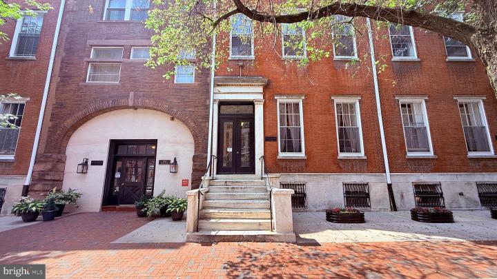 Photo of 1008 Spruce Street 1016b, Philadelphia PA
