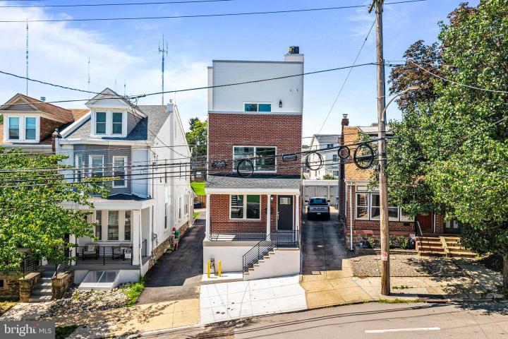 Photo of 308 Fountain Street, Philadelphia PA