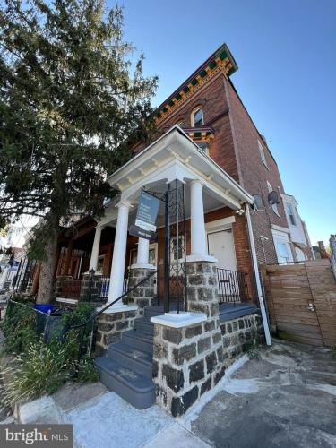 Photo of 5134 Spruce Street, Philadelphia PA