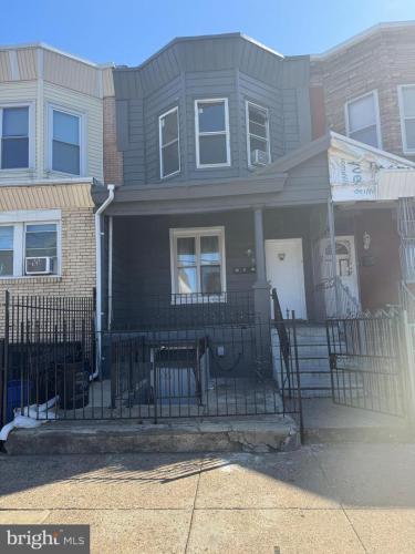 Photo of 816 W Erie Avenue, Philadelphia PA