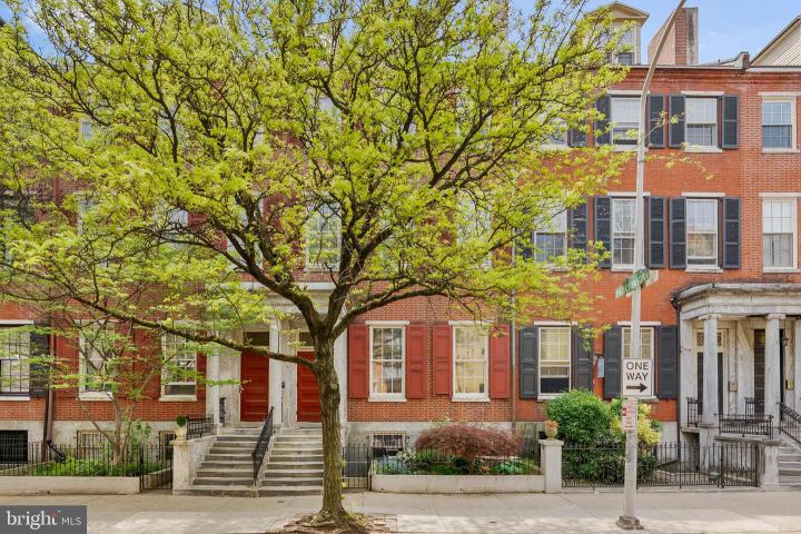 Photo of 914 Spruce Street 9