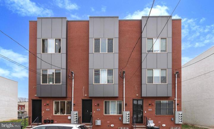 Photo of 727 N 39th Street, Philadelphia PA