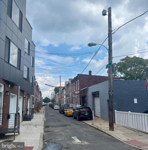 Photo of 1347 S Hollywood Street, Philadelphia PA