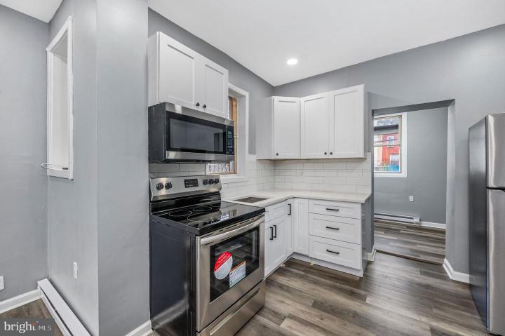 Photo of 707 W Ontario Street, Philadelphia PA