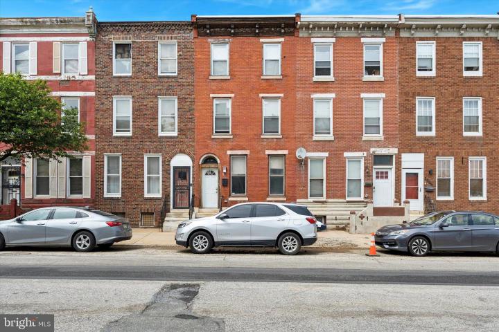 Photo of 2909 W Diamond Street