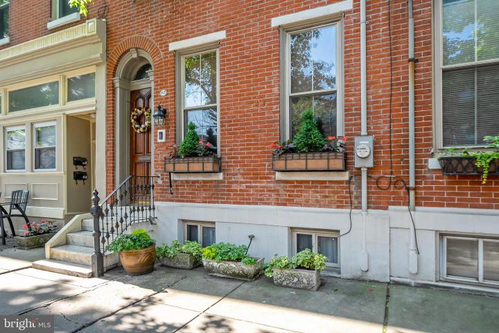 Photo of 1812 Fairmount Avenue, Philadelphia PA