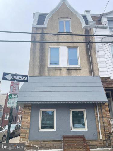 Photo of 1528 W Porter Street, Philadelphia PA