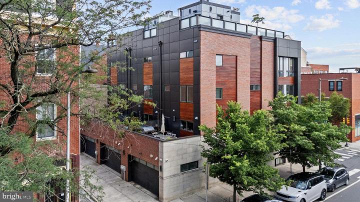 Photo of 2147 Lombard Street, Philadelphia PA