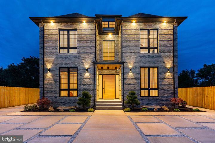 Photo of 9739 Krewstown Road, Philadelphia PA