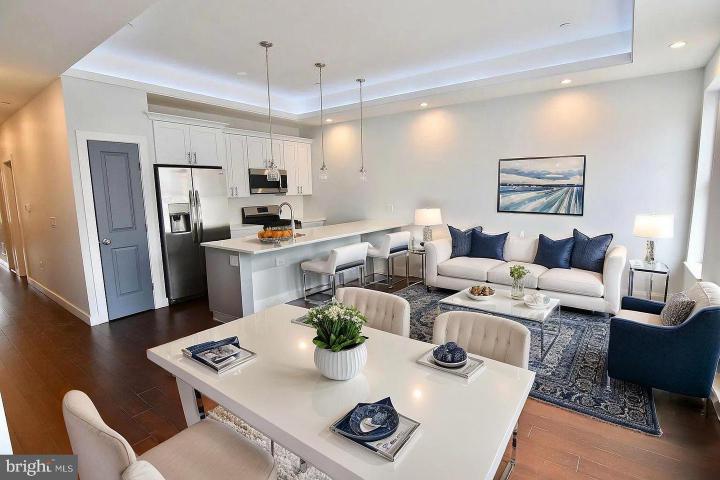 Photo of 1337 N Franklin Street