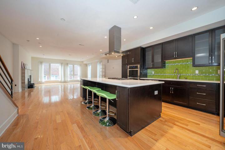 Photo of 110 Naudain Street 4