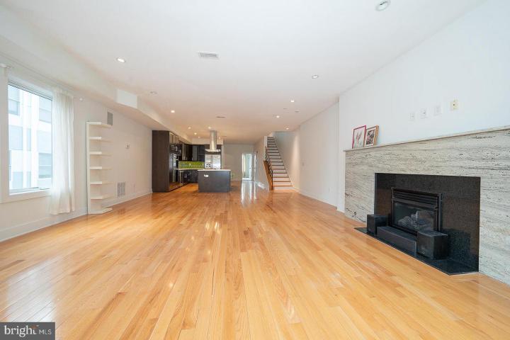 Photo of 110 Naudain Street 4