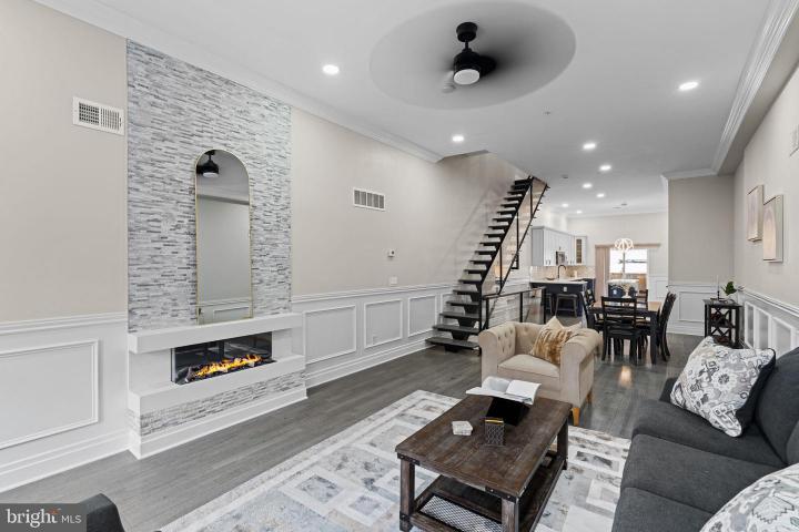 Photo of 933 S 3rd Street