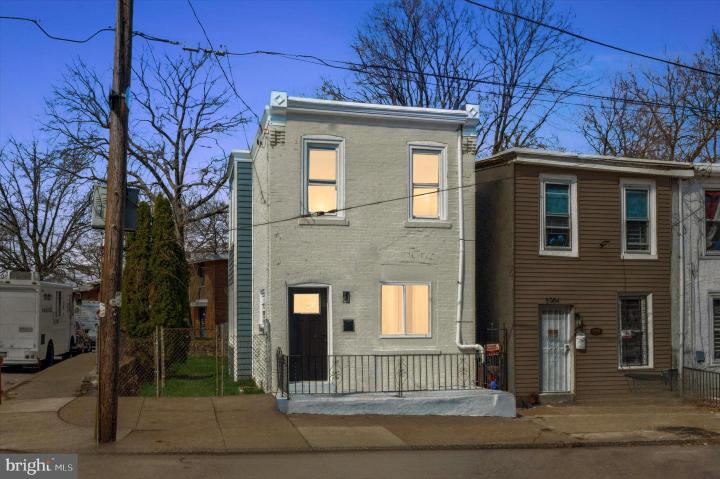 Photo of 5982 N 20th Street