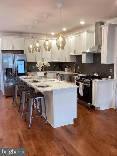 Photo of 221 E Slocum Street, Philadelphia PA