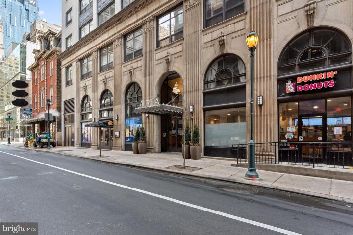 Photo of 1425 Locust Street 7d